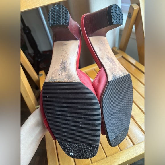 Salvatore Ferragamo “LENNOR”  Coral Leather Slide Mid Heel, Size 8.5 - Picture 14 of 16